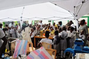 students keenly concentrating